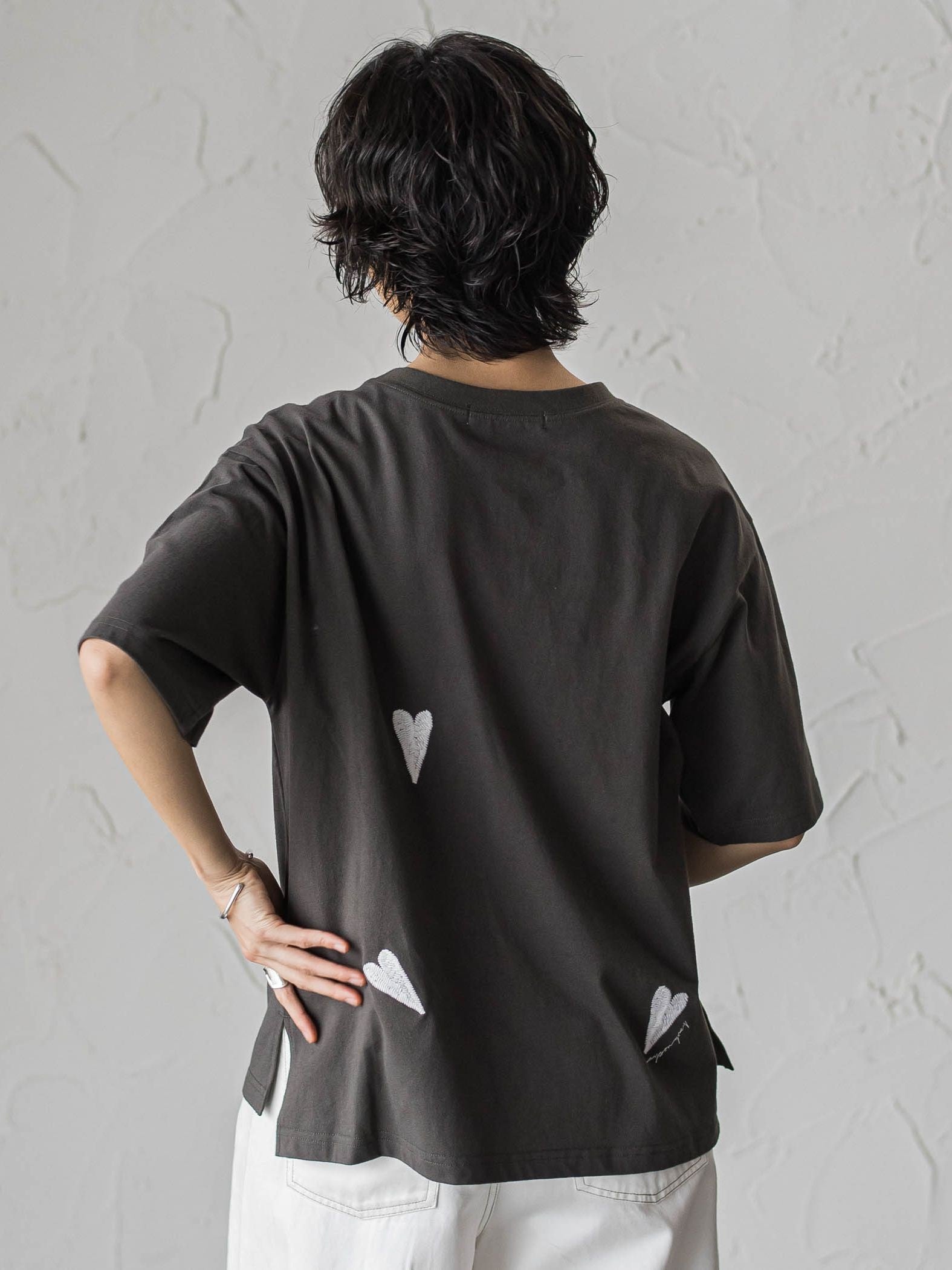 【40周年限定】LOVE刺繍ルーズTシャツ