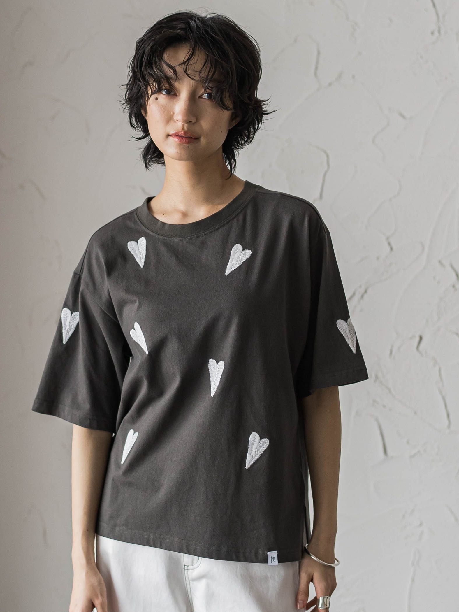 【40周年限定】LOVE刺繍ルーズTシャツ