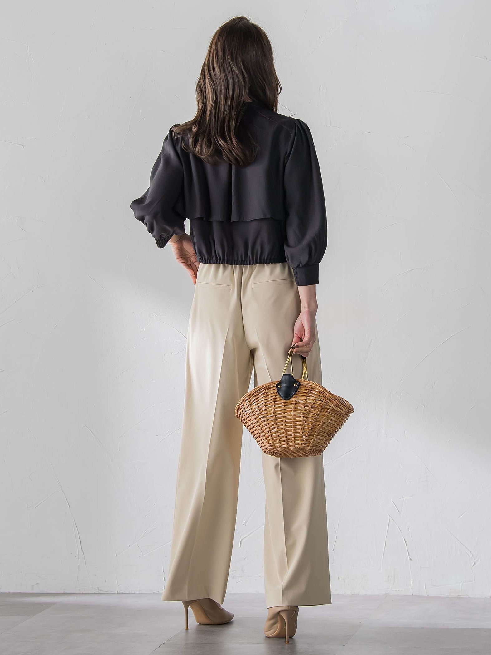 美シルエットワイドパンツ