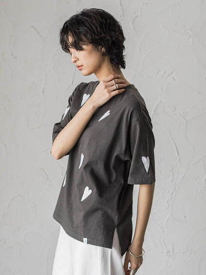 【40周年限定】LOVE刺繍ルーズTシャツ