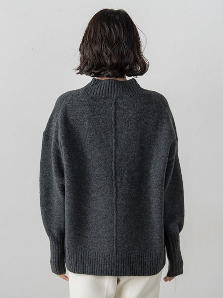 【WEB限定】”毎日頼れる”ゆったりモックネックニット