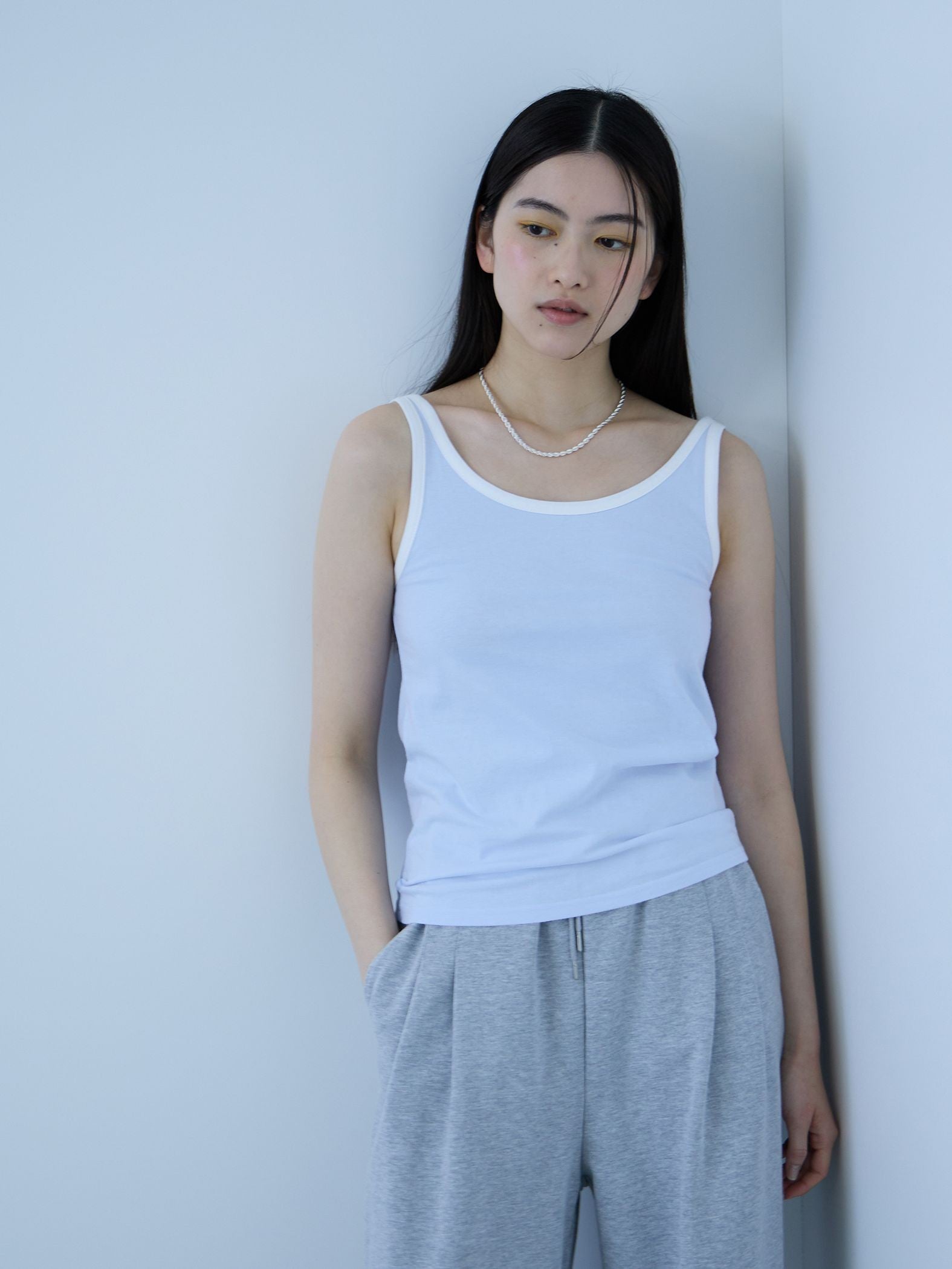 バイカラーパイピングタンクトップ