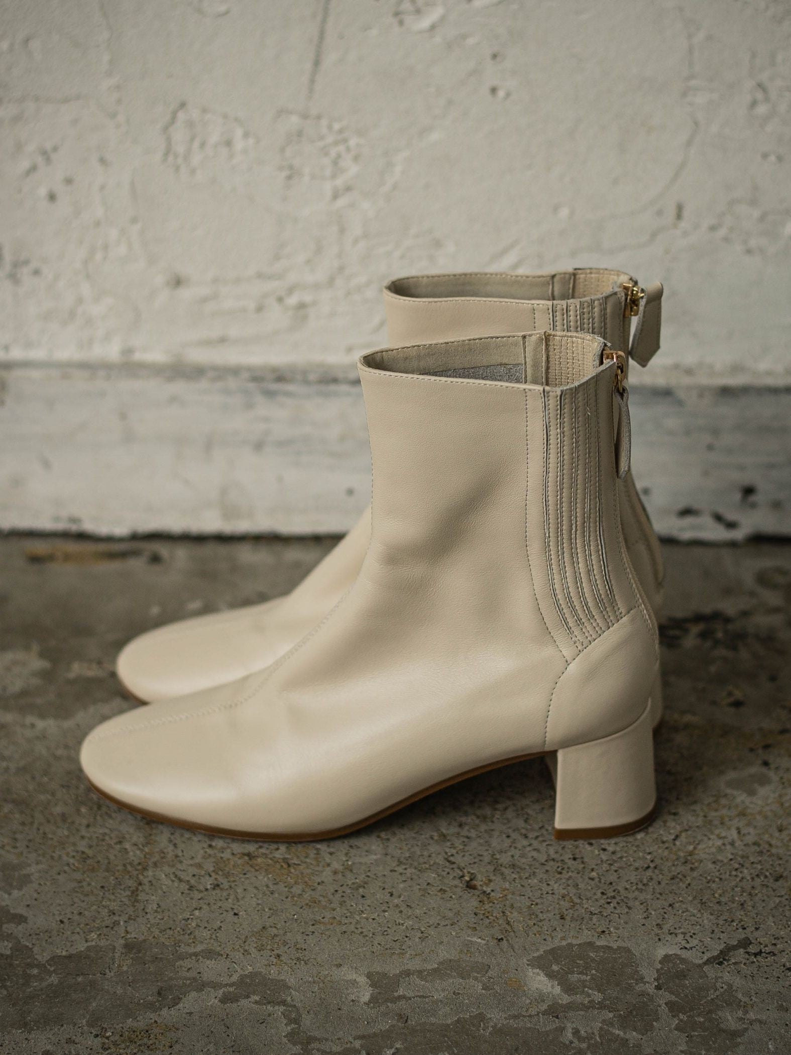 【MOHI】ショートブーツ