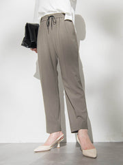 【WEB限定】【待望の再登場！】Active Beautyテーパードパンツ≪13号あり/洗濯機で洗える≫