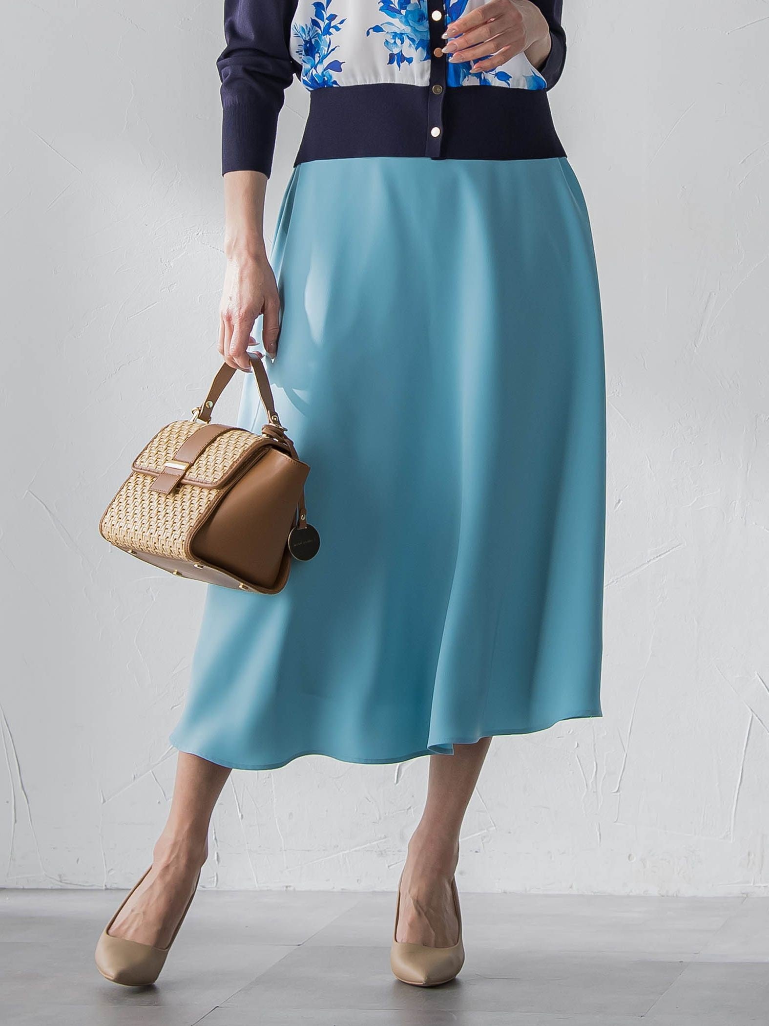 ダブルサテンスカート