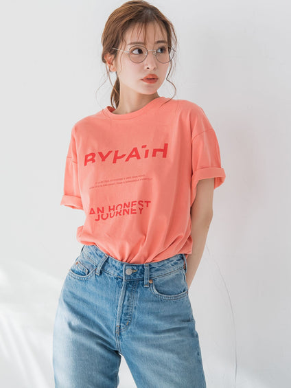 【大人も取り入れやすい1枚】アブストラクトカラーTシャツ《洗濯機で洗える》