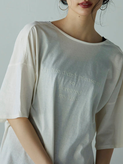 ２つの顔が楽しめる 2WAY厚盛ロゴＴシャツ ≪PREMIUM COTTON≫