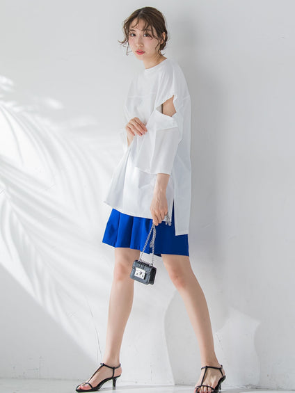 【さり気ない肌見せ】スリットTシャツ《洗濯機で洗える》
