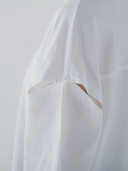 【さり気ない肌見せ】スリットTシャツ《洗濯機で洗える》