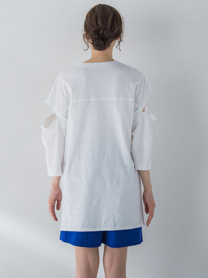 【さり気ない肌見せ】スリットTシャツ《洗濯機で洗える》