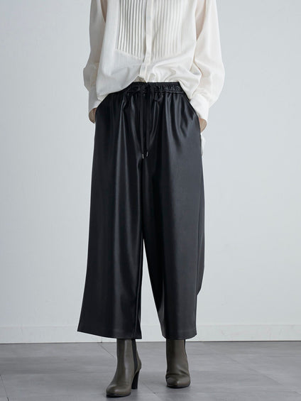 【VEAGAN LEATHER】ウエストオールゴム仕様ガウチョパンツ≪サスティナブル≫