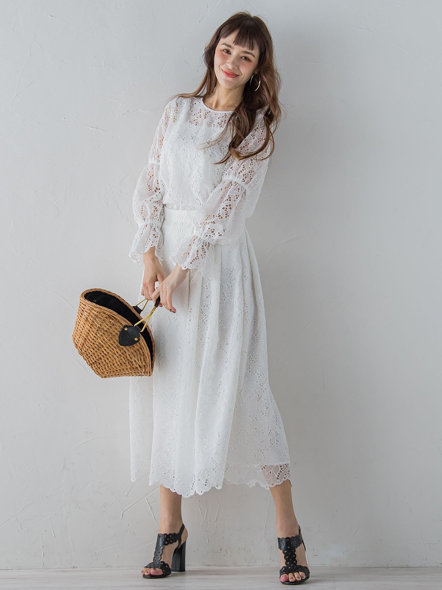 【WEB別注】シアー刺繍レースブラウス≪洗濯機で洗える≫