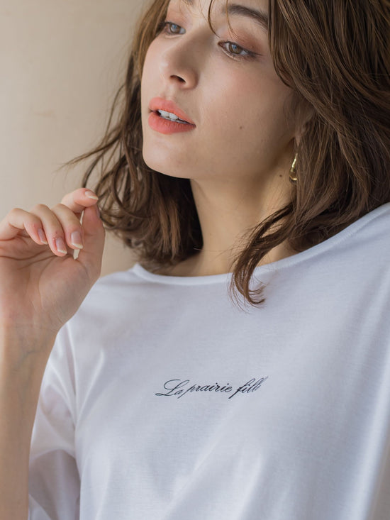 ラウンドカットロゴTシャツ ≪洗濯機で洗える≫