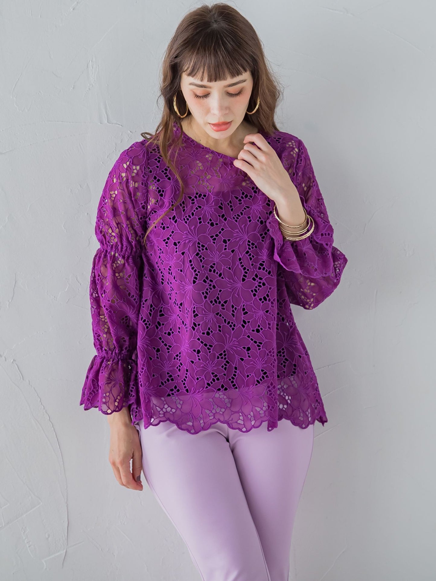 【WEB別注】シアー刺繍レースブラウス≪洗濯機で洗える≫