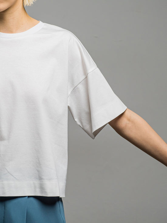 LEO クロップTシャツ