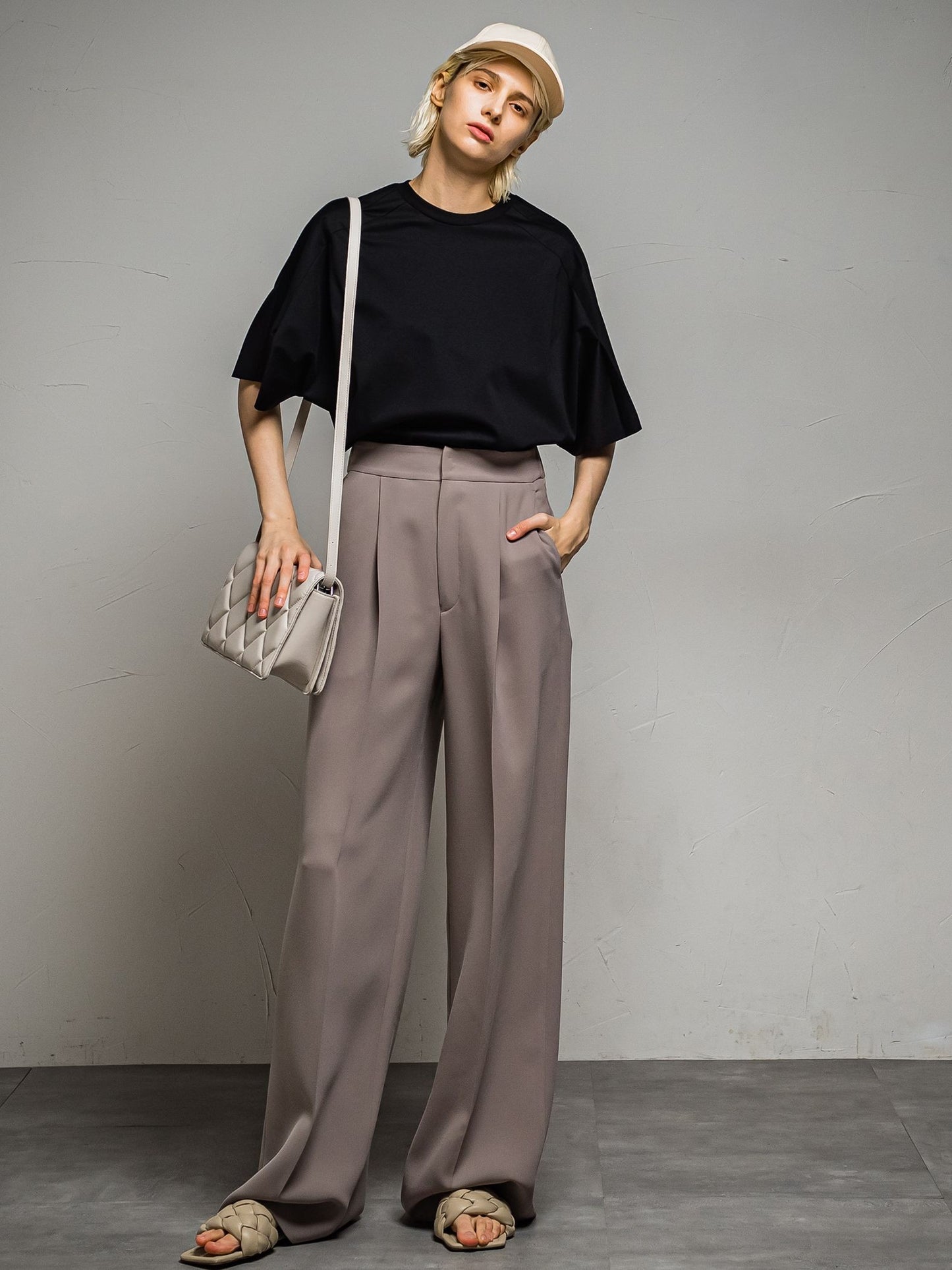 SOPHIA フラワースリーブTOP